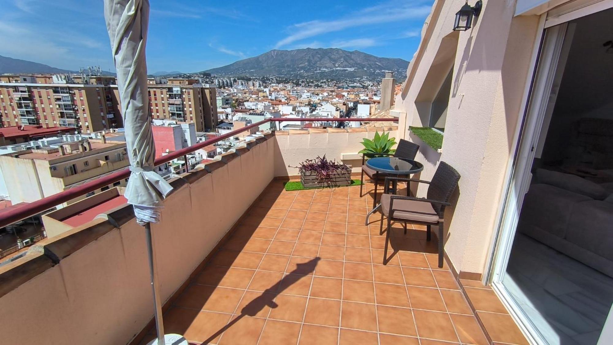 Apartamentos La Casa De Bebita Fuengirola Exteriör bild